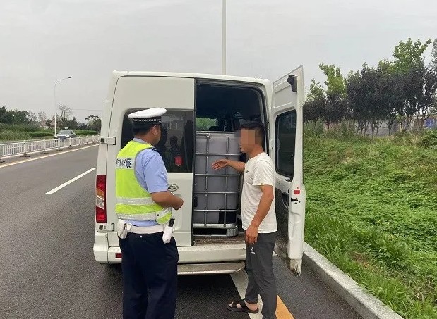 7月份全市范圍內(nèi)面包車集中整治！